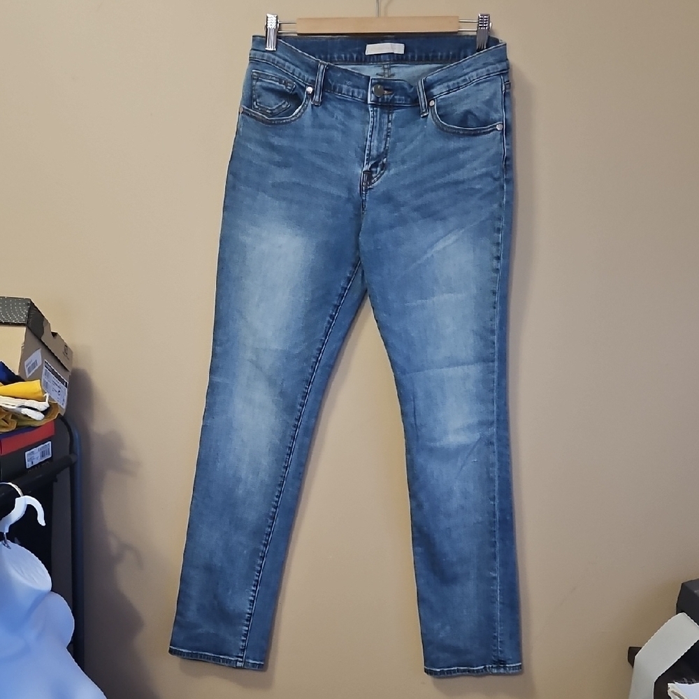 BCBG Maxazria Women's Size 28 Light Wash Jeans